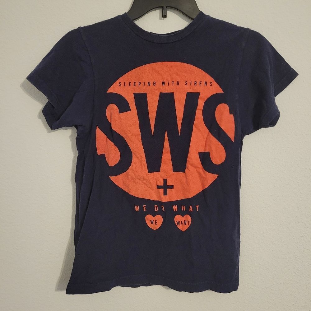 Sleeping with sirens tee